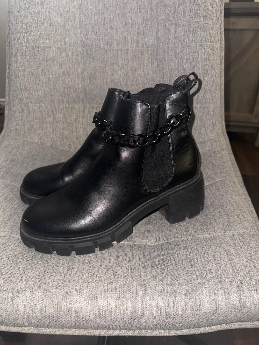Madden Girl Black Chunky Chelsea Ankle Boots with Chain Accent
